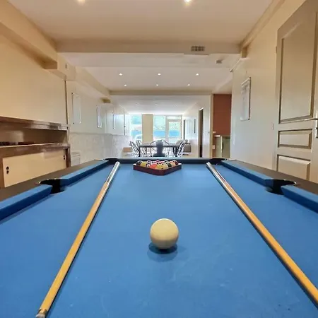 Apartment Monopoly - Billard - Parking *
